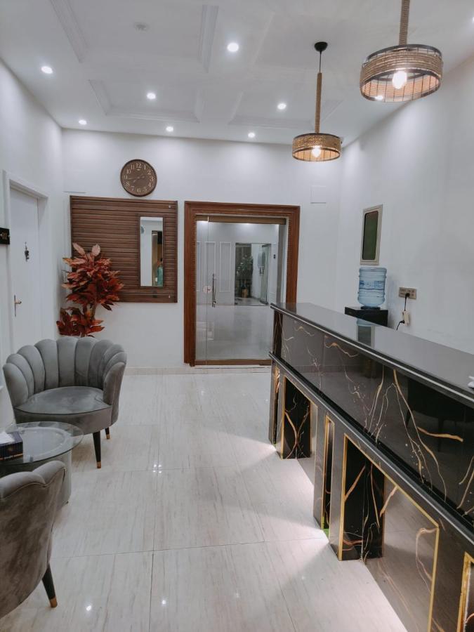 Hotel White Season Gulberg Лахор Экстерьер фото