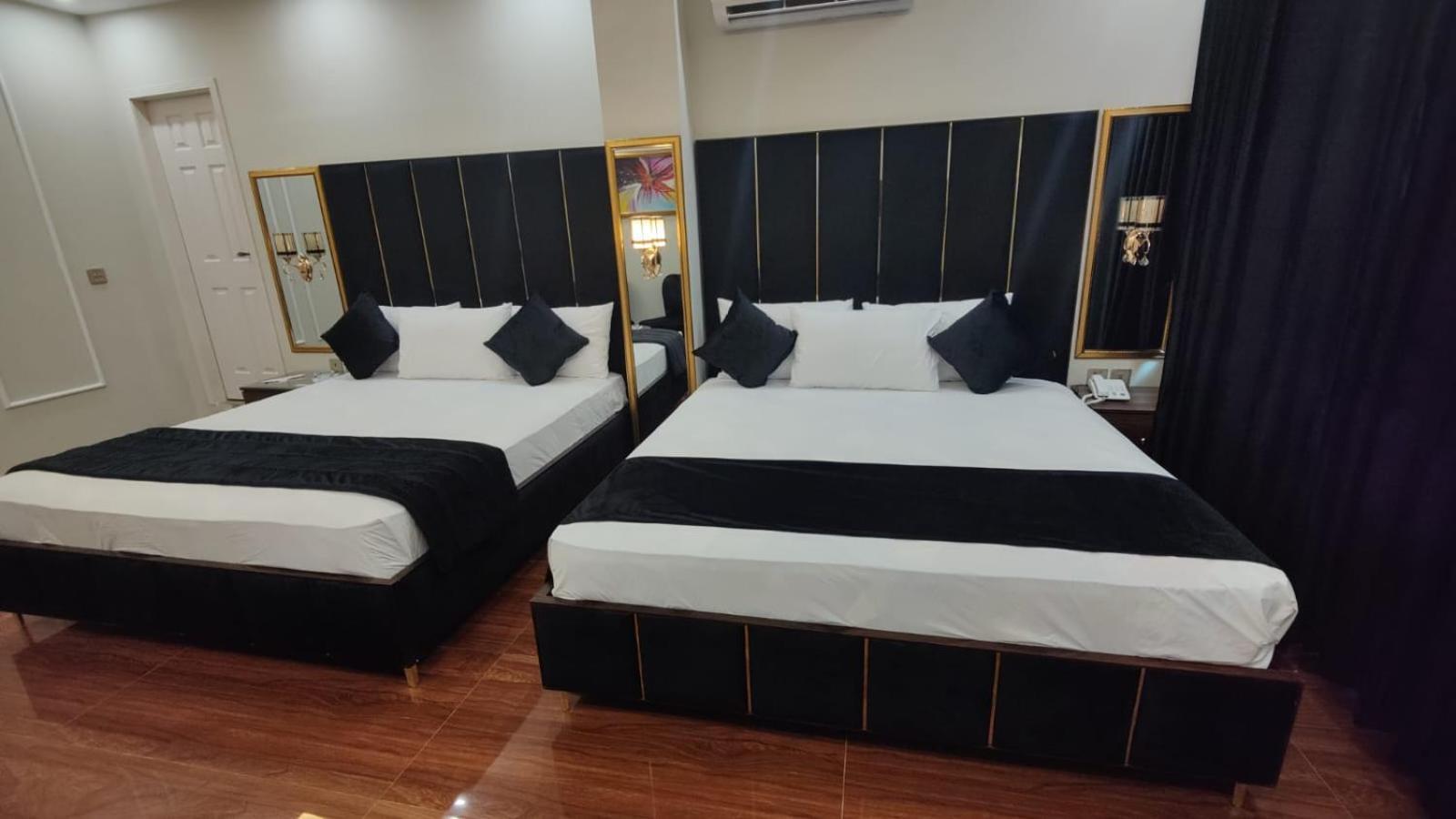 Hotel White Season Gulberg Лахор Экстерьер фото